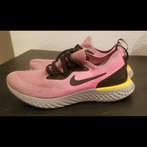Nike Epic React size 6Y